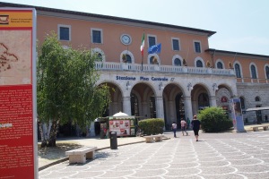 Pisa railway station